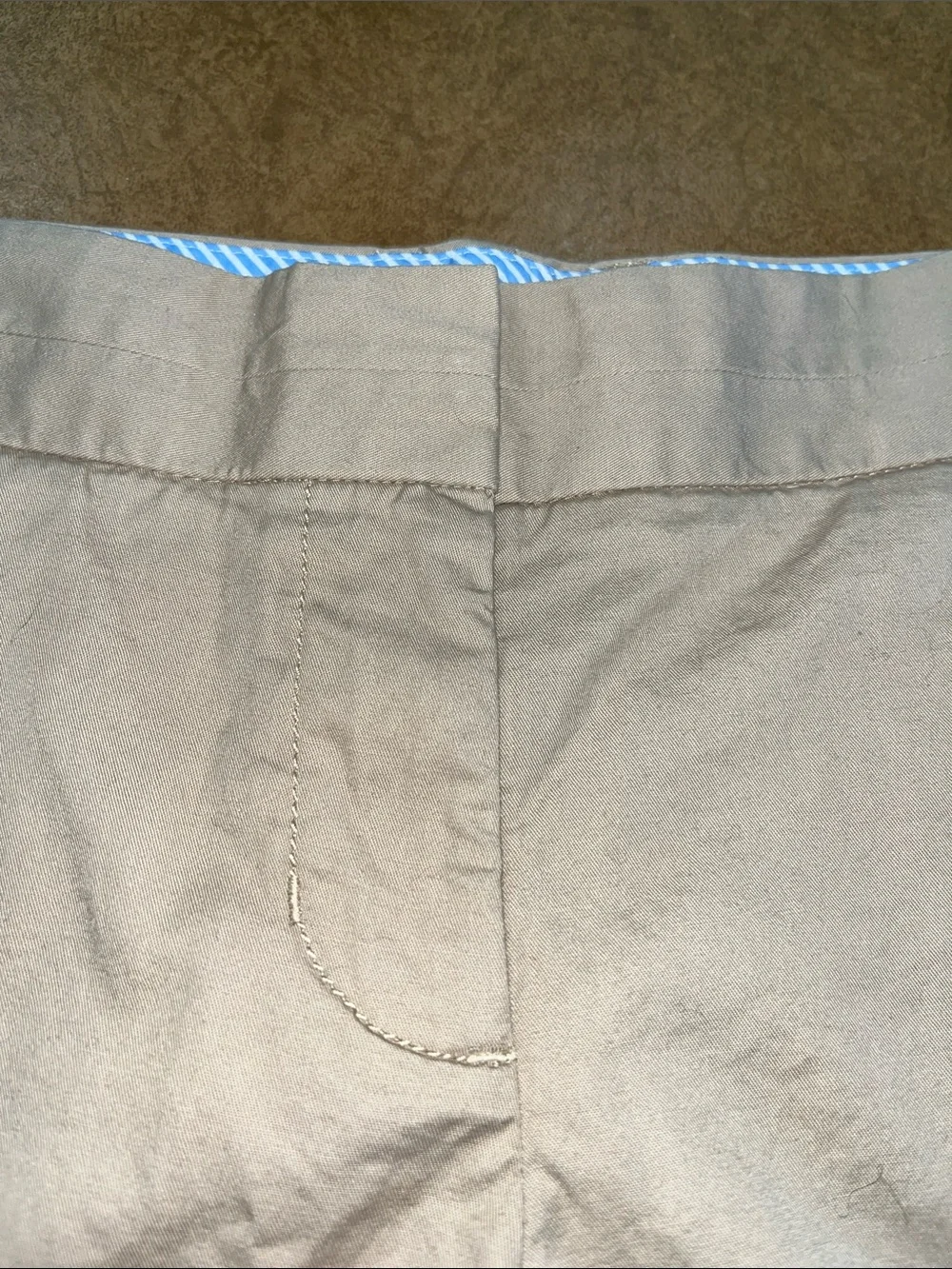 J. Crew Women's Chino Cotton Shorts in Light Khaki • Size 6 • 100% Cotton